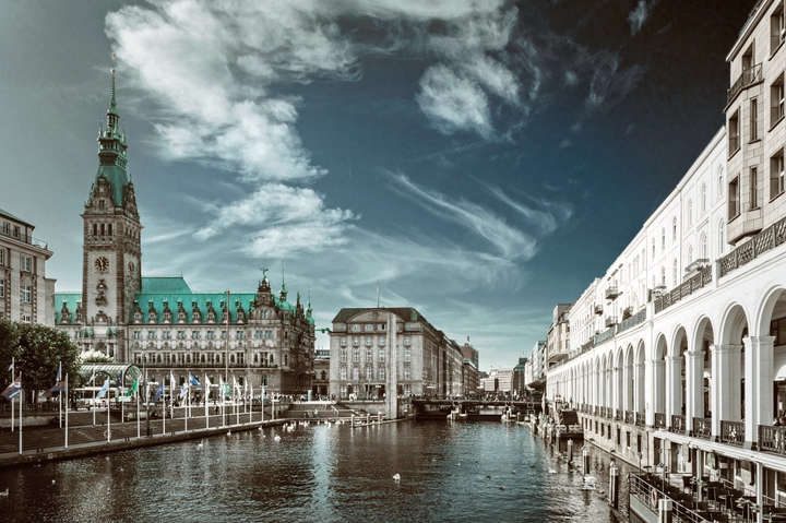 Jungerfernstieg